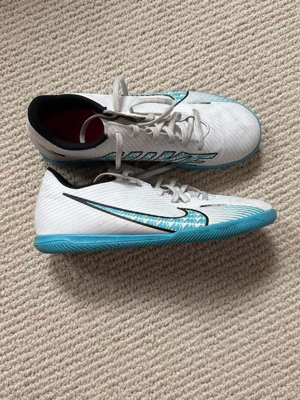 Nike Women's White and Teal Athletic Shoes - Picture 2 of 2